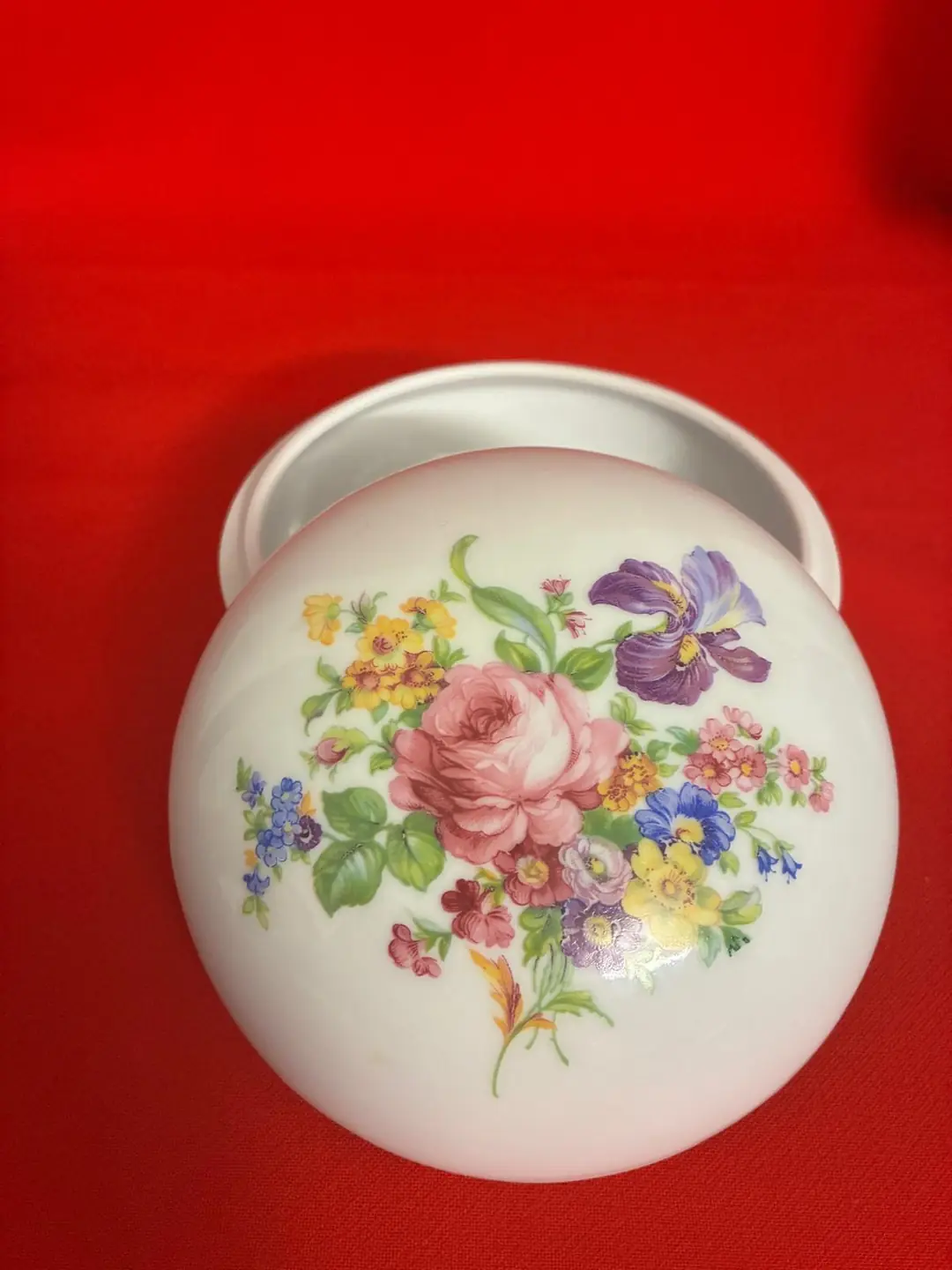 Genuine Bavarian Porcelain Bombonier – Çiçek Dekorlu