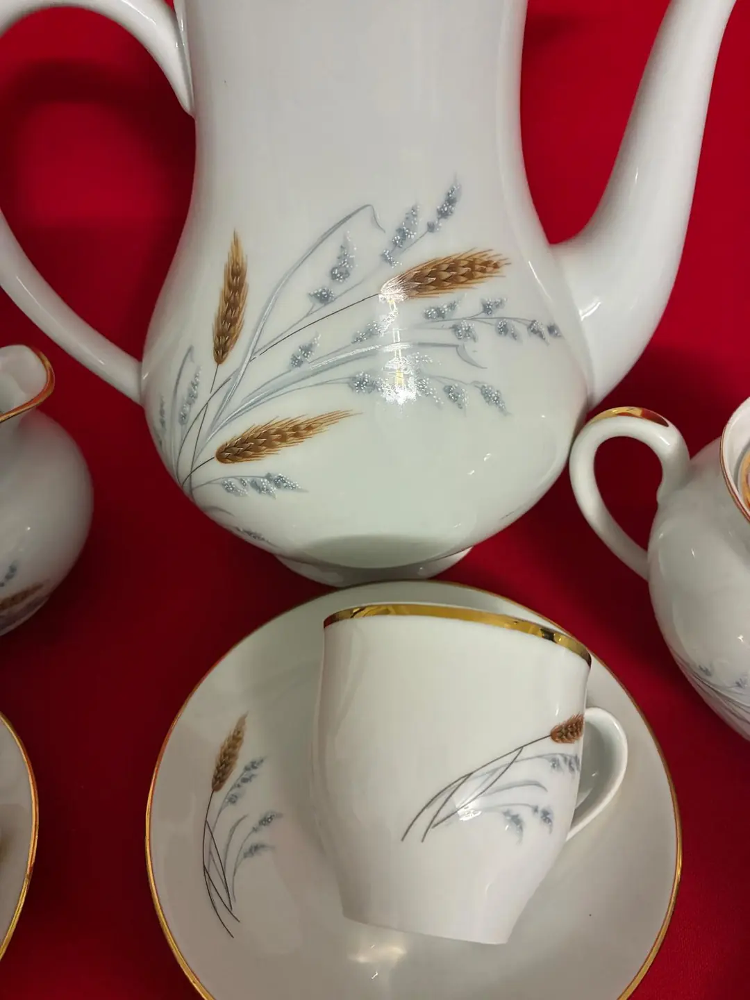 Limoges France 6 Kişilik Kahve Takımı – Altın Yaldızlı Buğday Desenli Fransız Porseleni