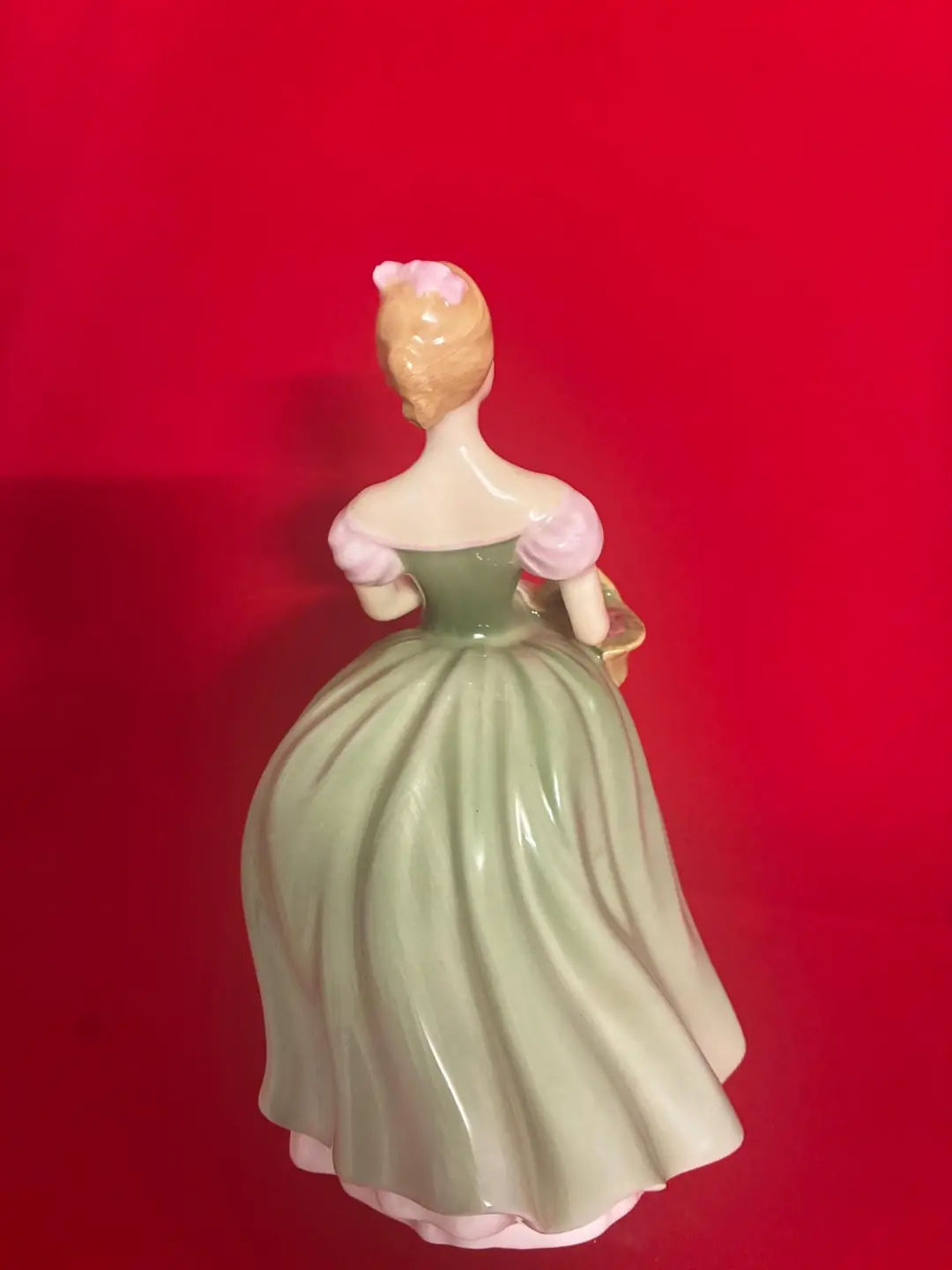 Royal Doulton Clarissa 1967 İngiliz Porselen Lady