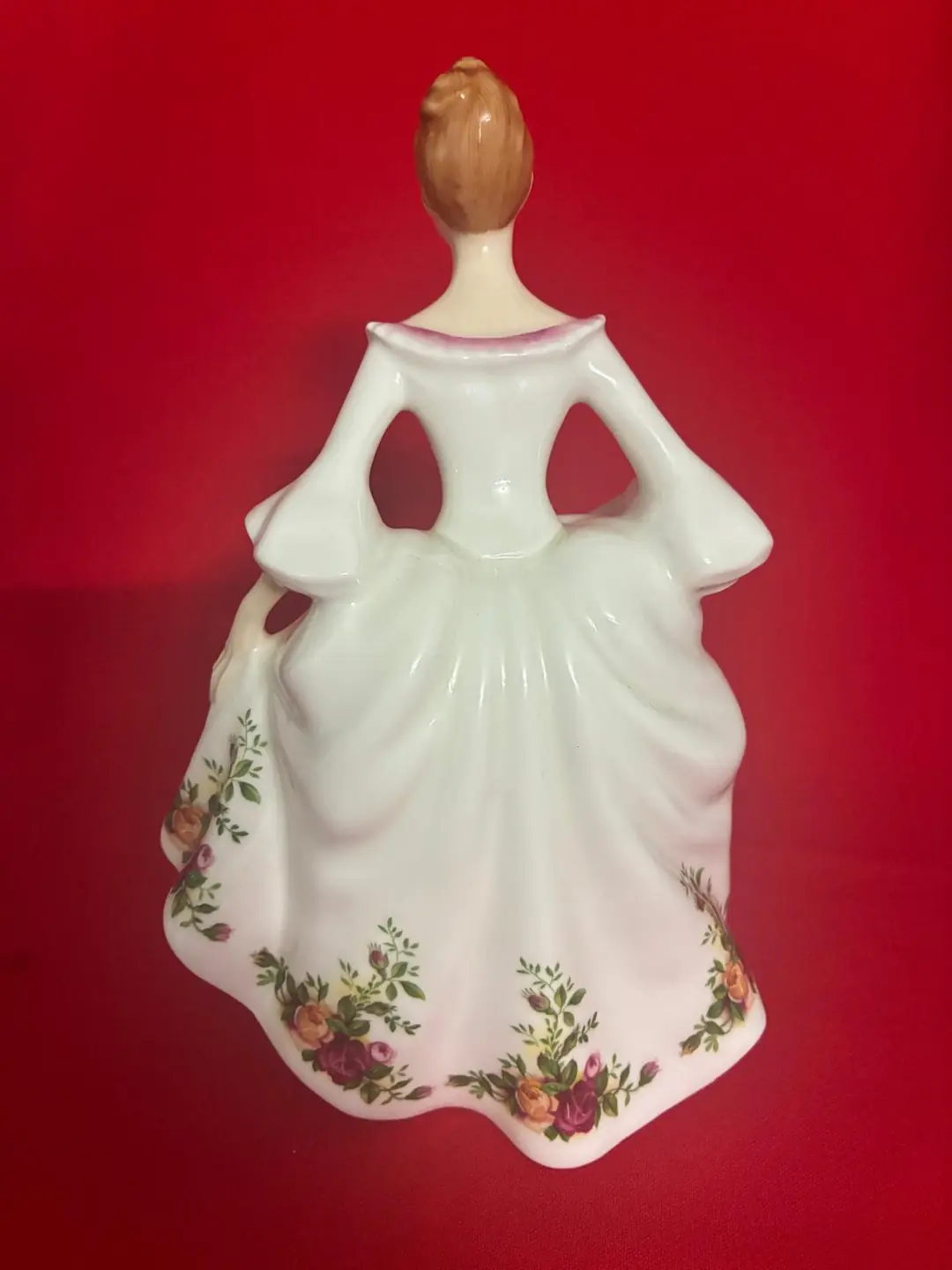 Royal Doulton Country Rose İngiliz Porselen Lady