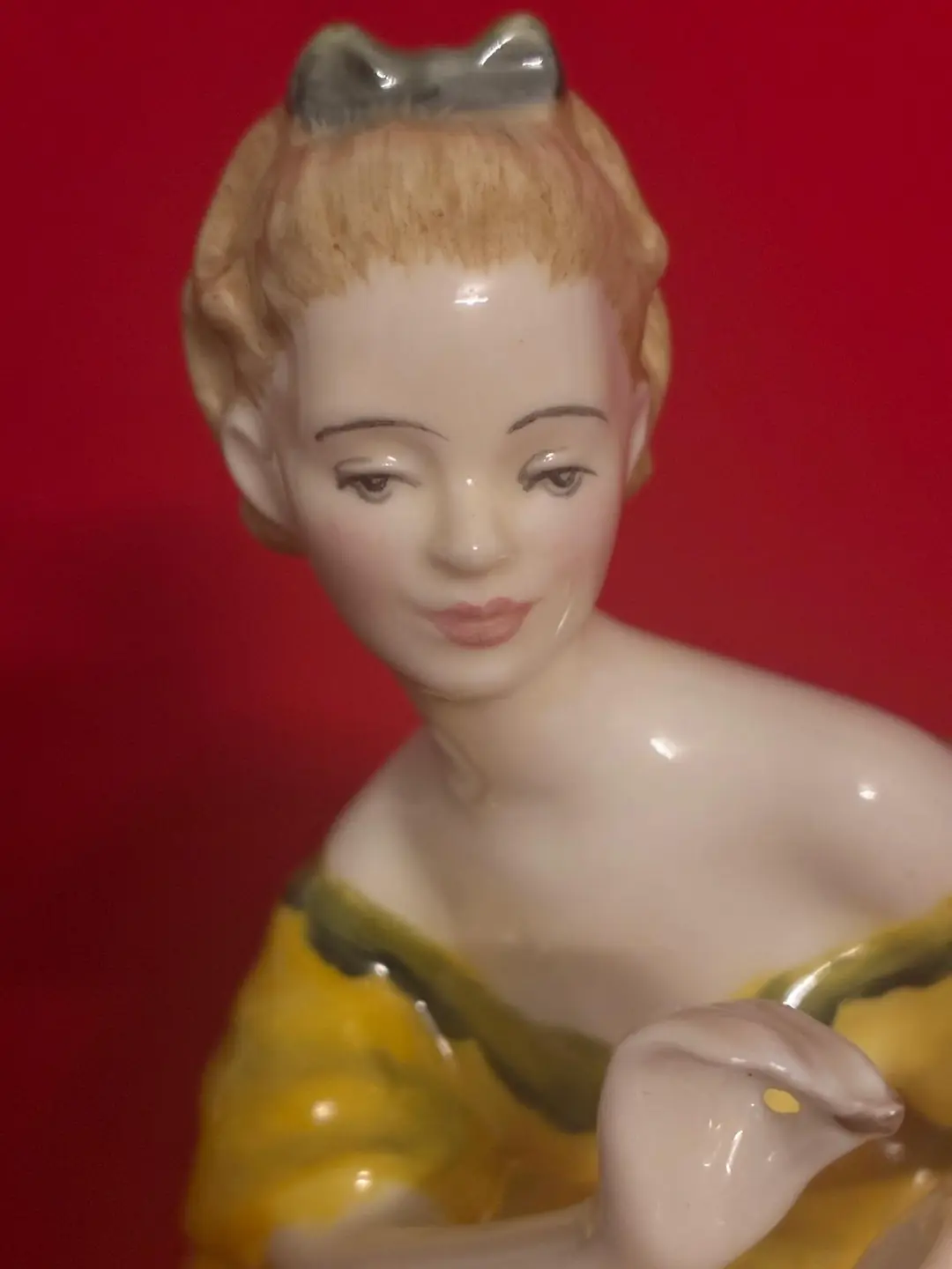 Royal Doulton İngiliz Porselen Lady