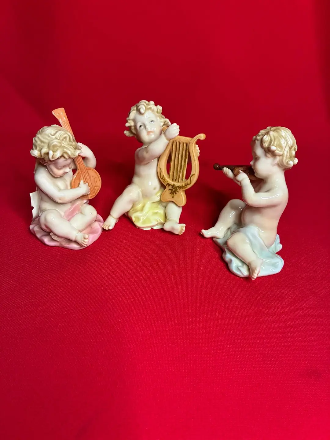 Unicorn Studio Fine Porcelain Müzisyen Melek Figür Seti (3’lü)
