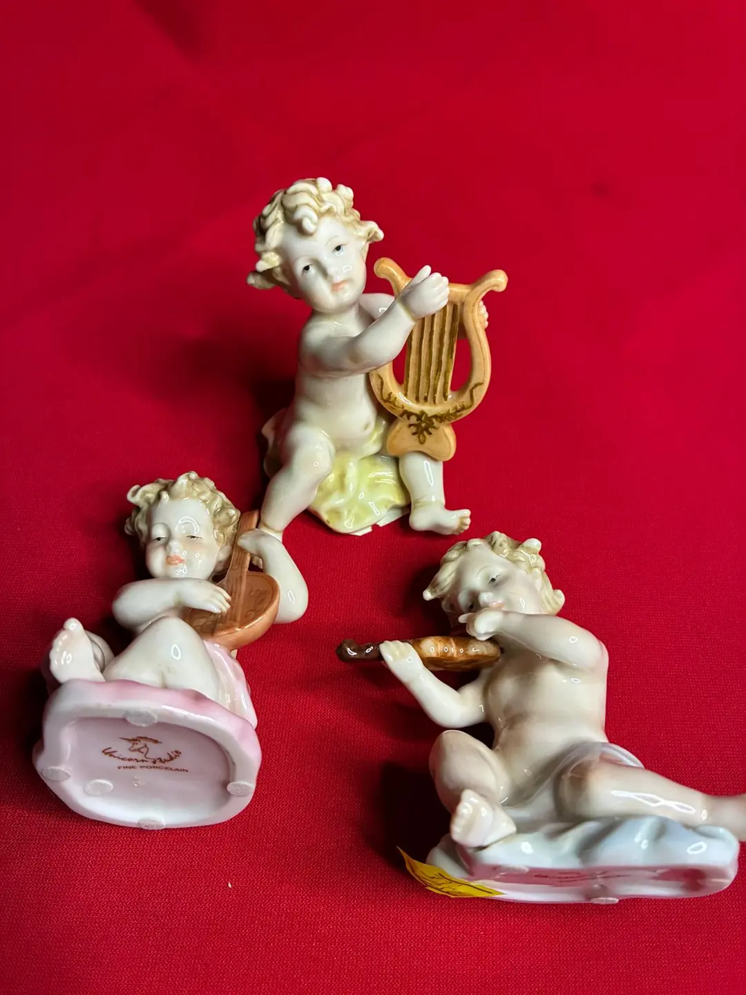 Unicorn Studio Fine Porcelain Müzisyen Melek Figür Seti (3’lü)